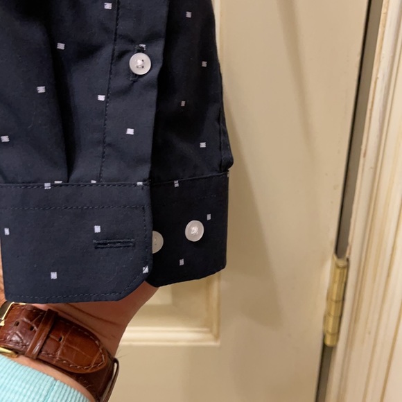 NWOT H&M Men’s Slim Fit Shirt Navy w/ white - Picture 3 of 4